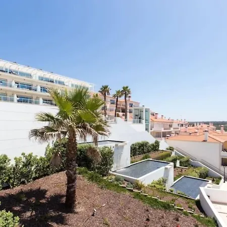 Daire Deluxe 2 Bedroom Flat - Beachfront - Del Rey *