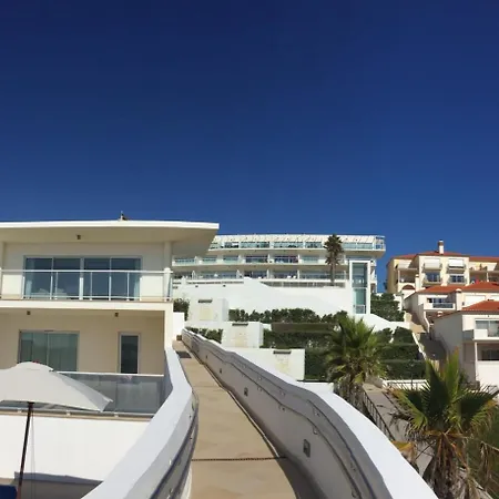 Daire Deluxe 2 Bedroom Flat - Beachfront - Del Rey *