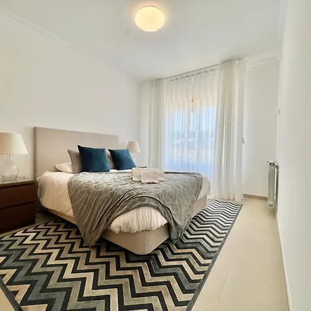 Deluxe 2 Bedroom Flat - Beachfront - Del Rey Daire Amoreira (Leiria)
